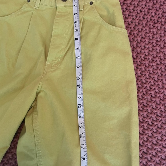 Lemon-Lime Vintage Shorts! 🍋 - Picture 6 of 7